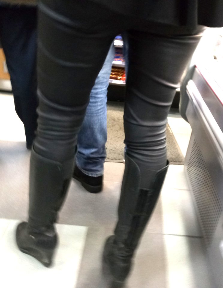 201901051722L.jpg - AGALA