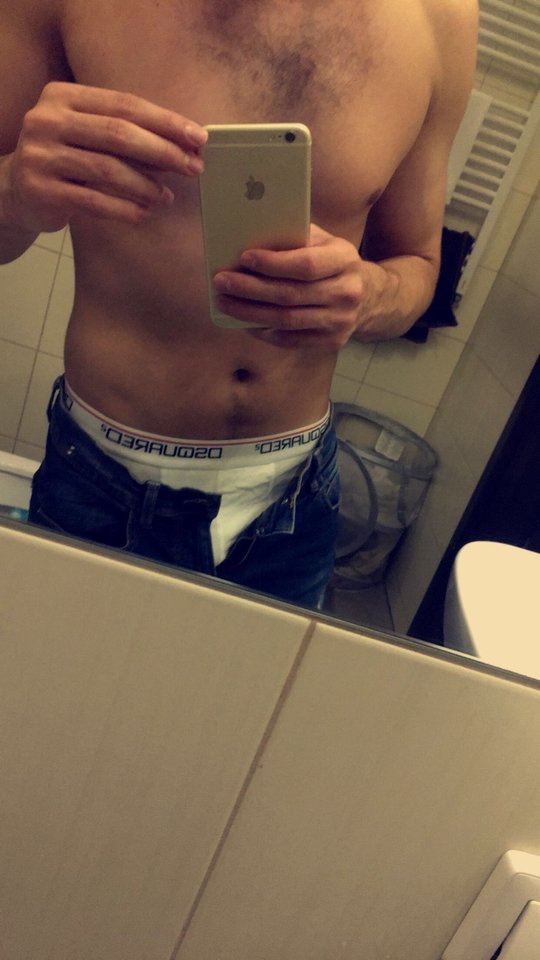 CE449212-264E-4D99-BBBC-4567C898A14B.jpeg - playboymen