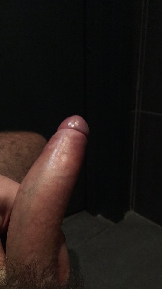 86419250-CD2D-429C-BEC1-862B1E3BC9EF.jpeg - hotdickwantssex
