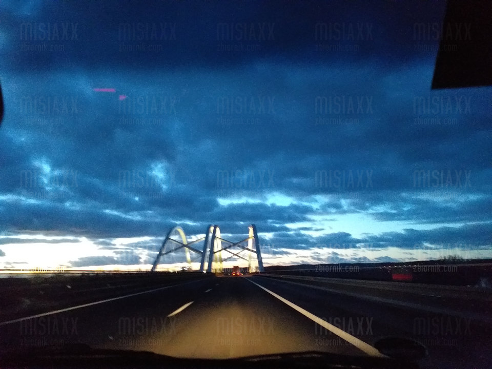 ...jadę..cudne widoki. - misiaXX