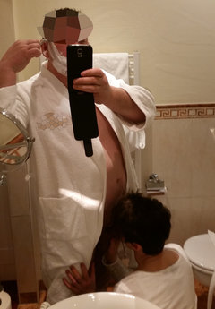 Ktos mi przeszkadza w trakcie golenia.