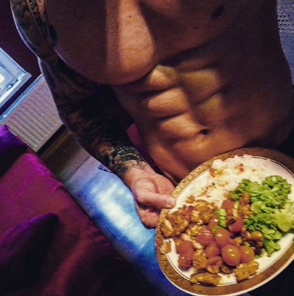 której ugotować? ;)) - Ghostemane