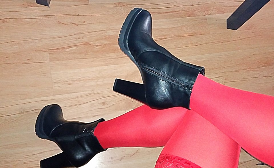 1547808923715_adobe.jpg - JulciaTv