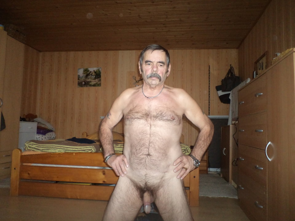 DSC07275.JPG - mustas