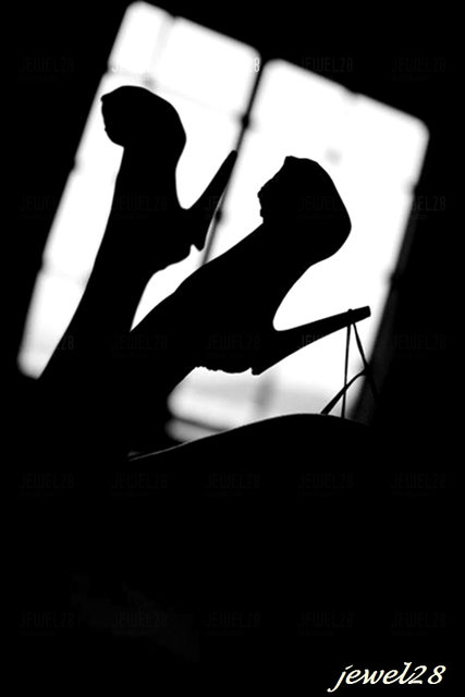 In the dark - jewel28