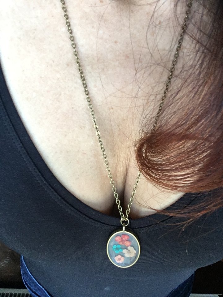 Kto chce między cycuszki? - Kazane