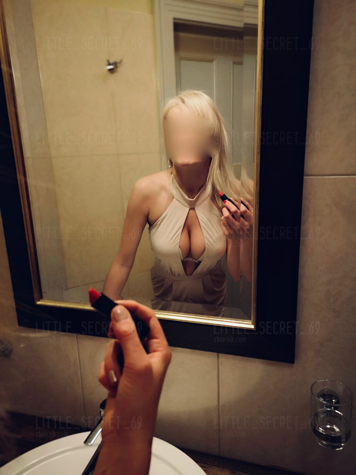 Wyjscie wieczorne - Little_Secret_69