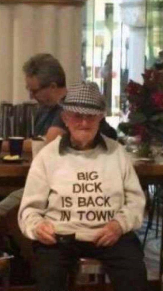 Dziadek kuma o co chodzi 😂 - raybeez80