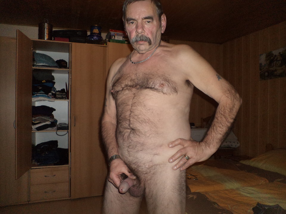 DSC07512.JPG - mustas