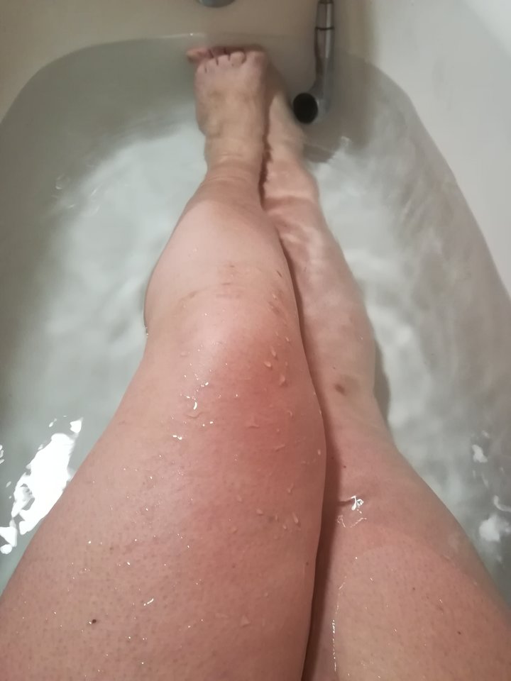 Nogi w wannie - Celeste