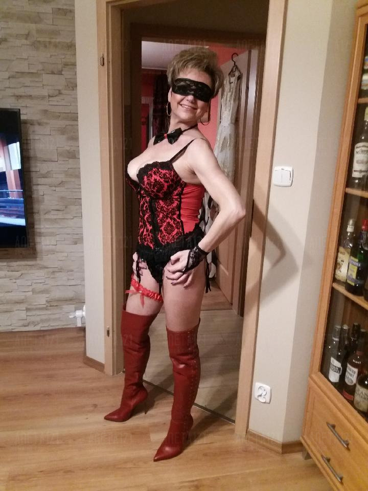 Resized_20190308_223234_7941.jpeg - aneta121