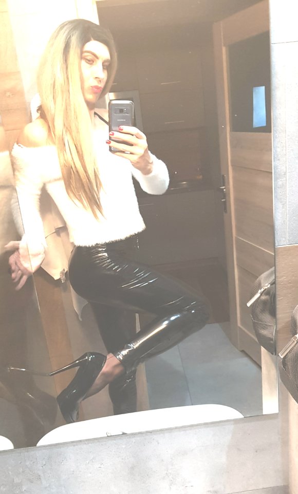 20190315_210038.jpg - Elizalady26