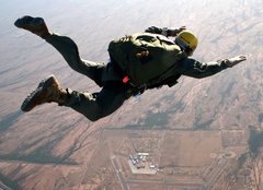 Parachutist-splash.jpg