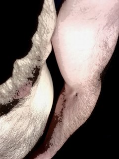 Rwie się aż ciężko go utrzymać