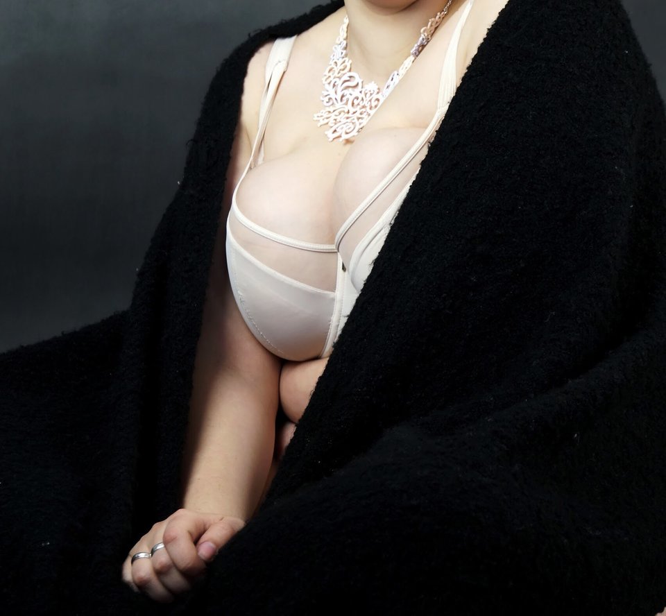 2EC3FA91-7B8B-4D3D-804B-30871F567648.jpeg - ChubbyLady