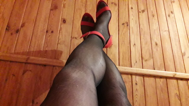 facetwdamskiejbieliznie