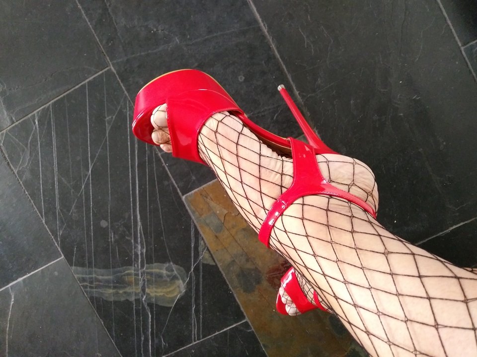 2019-04-23 18.19.55.jpg - MartinkaCross