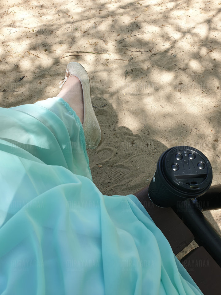 Chwila relaksu z kawą - Mirayanaa