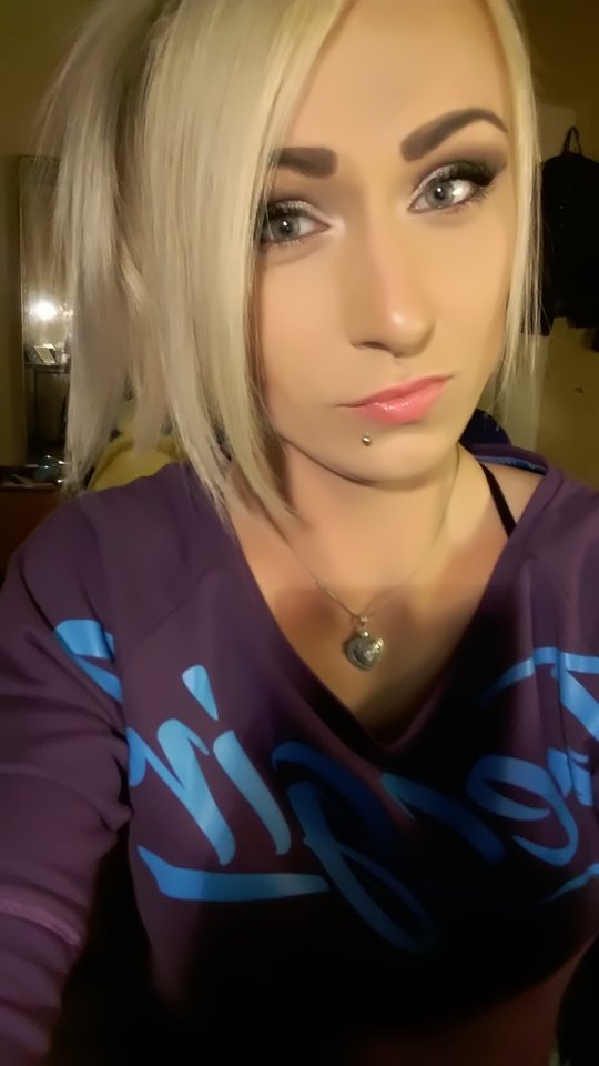 IMG_0413.jpg - ShemaleDiamondBitch028