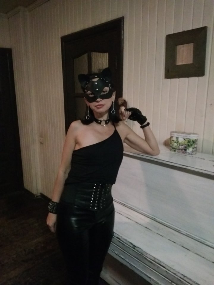 Kitty (5).jpg - 2live4pleasure