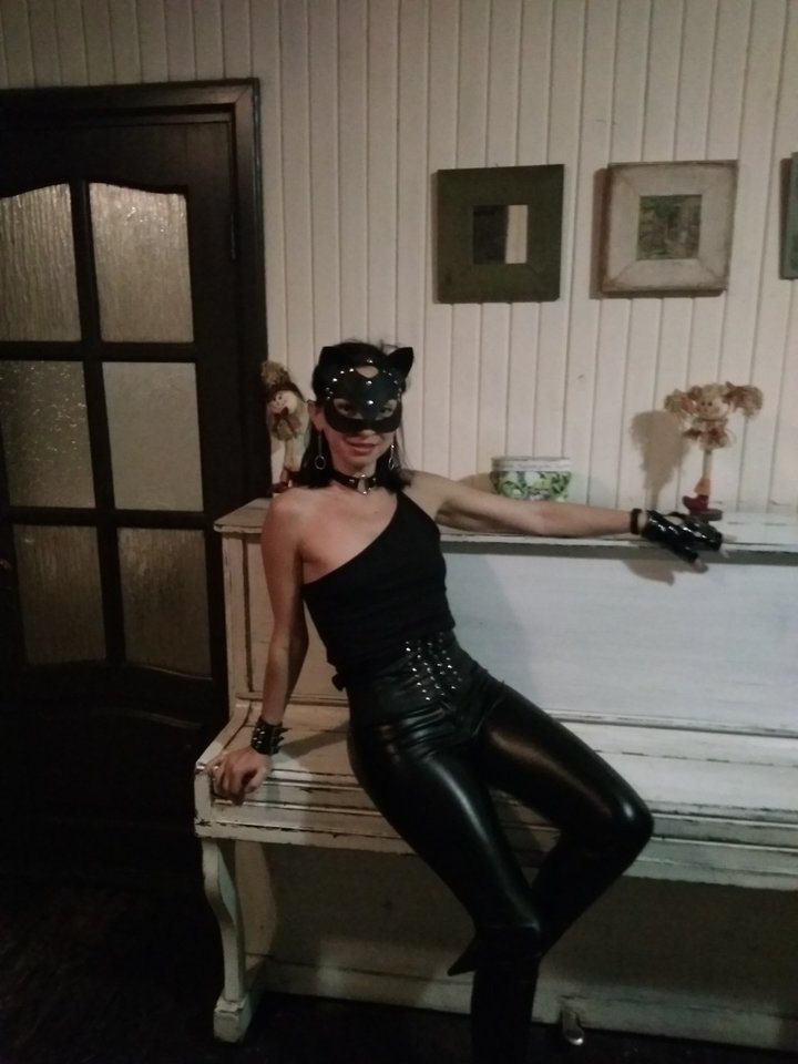 Kitty (3).jpg - 2live4pleasure