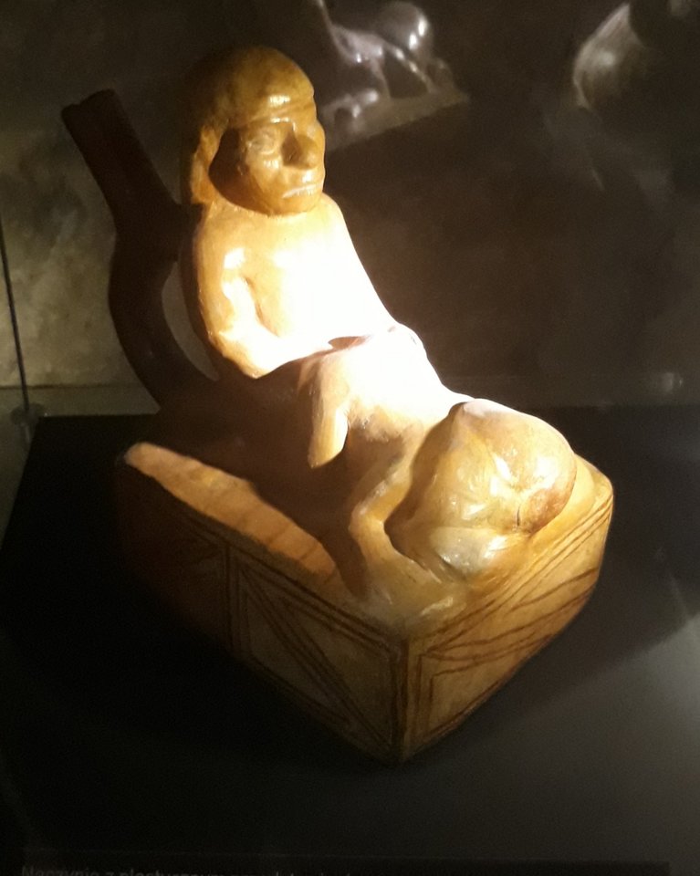 PicsArt_05-19-10.28.15.jpg - Madamefetysz