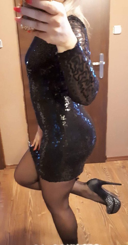 :-) - Nikoletta69