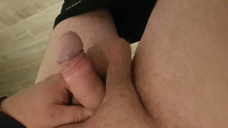 smutny korniszonek idzie spać =) - Zminimalizowany