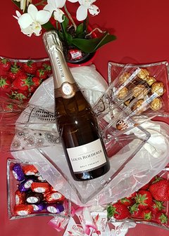 Zadzwoniła, że jedzie z dziewczynami  . . .