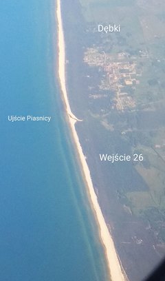 Naga plaża w Dębkach z lotu ptaka.jpg