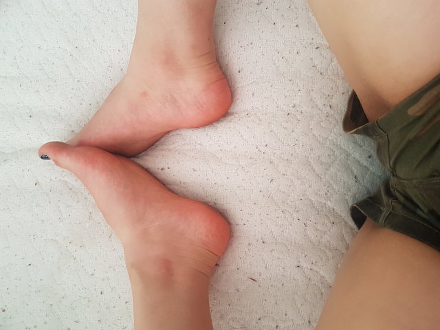FeetFootTeen