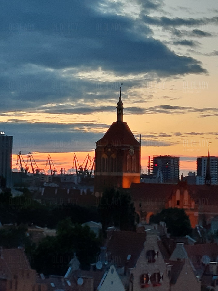 20190707_214111.jpg - OldLady