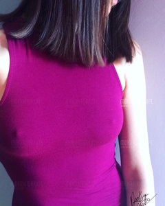 A one sterczą i sterczą