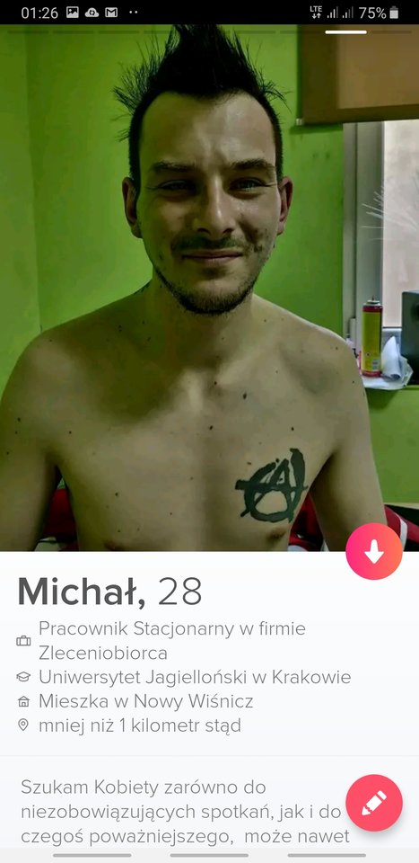 Screenshot_20190712-012607_Tinder.jpg - Xperiaxa1