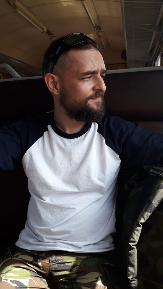 67305982_1598275273637278_3664374635618631680_n.jpg - Groteskowy