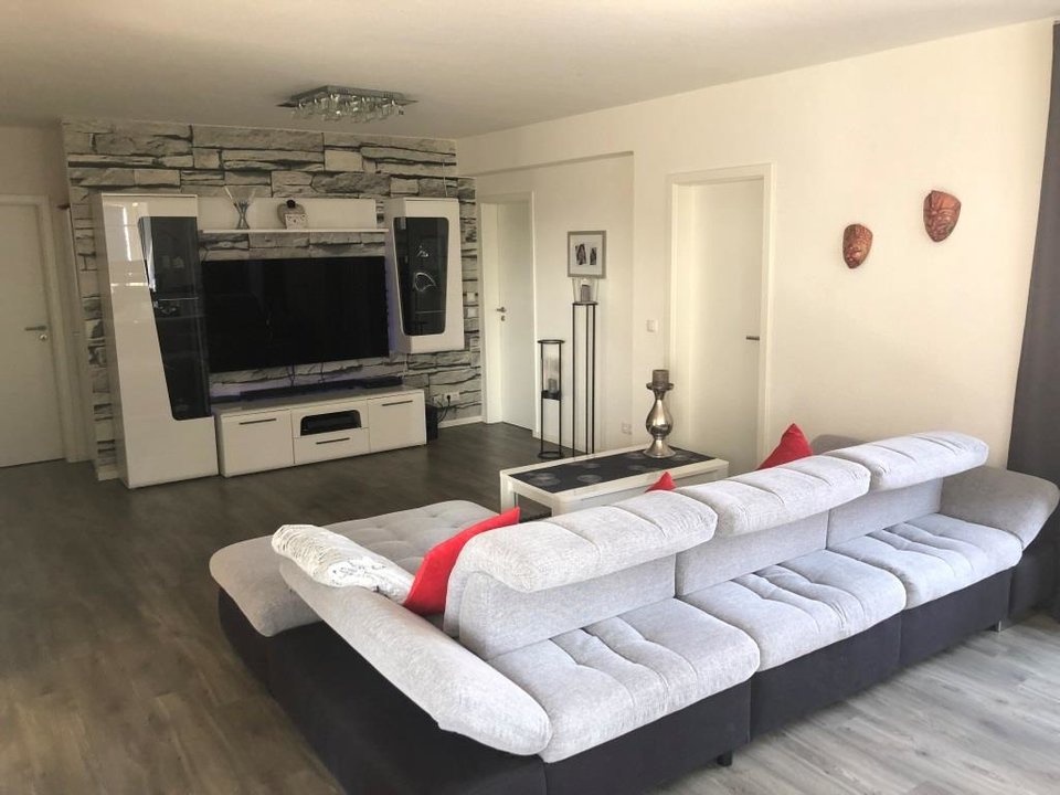 IMG_9428.jpg - Underway65