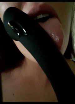 Gdy Ona wie, że jestem w pracy i się ze mną drażni...