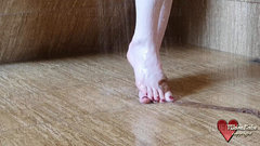 Nylon Water Feet Session.mp4_snapshot_11.01_[2019.08.08_17.57.48