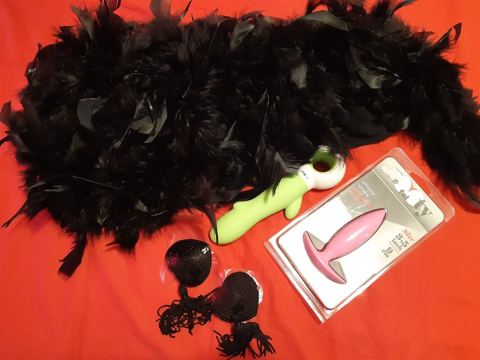 Przygotowania do wieczornych ekscesów - Pirotechnicy