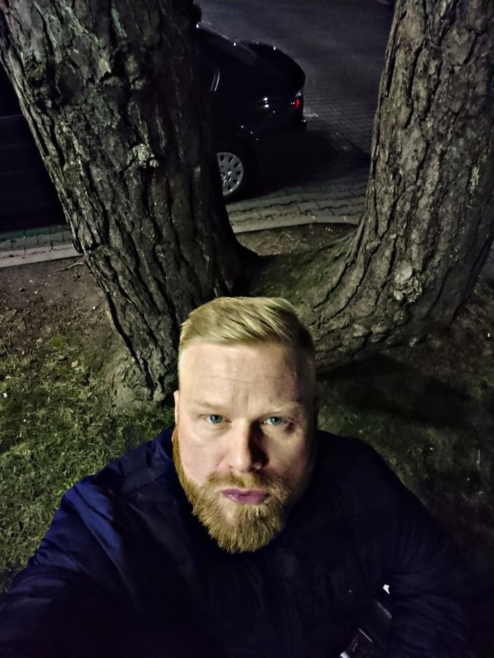 PicsArt_03-18-08.59.03.jpg - Zaangazowany1979