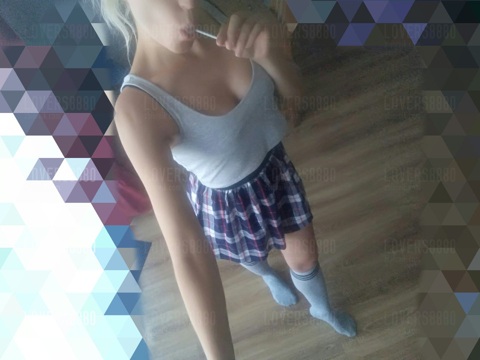 Uczennica lizaczek - Lovers8880