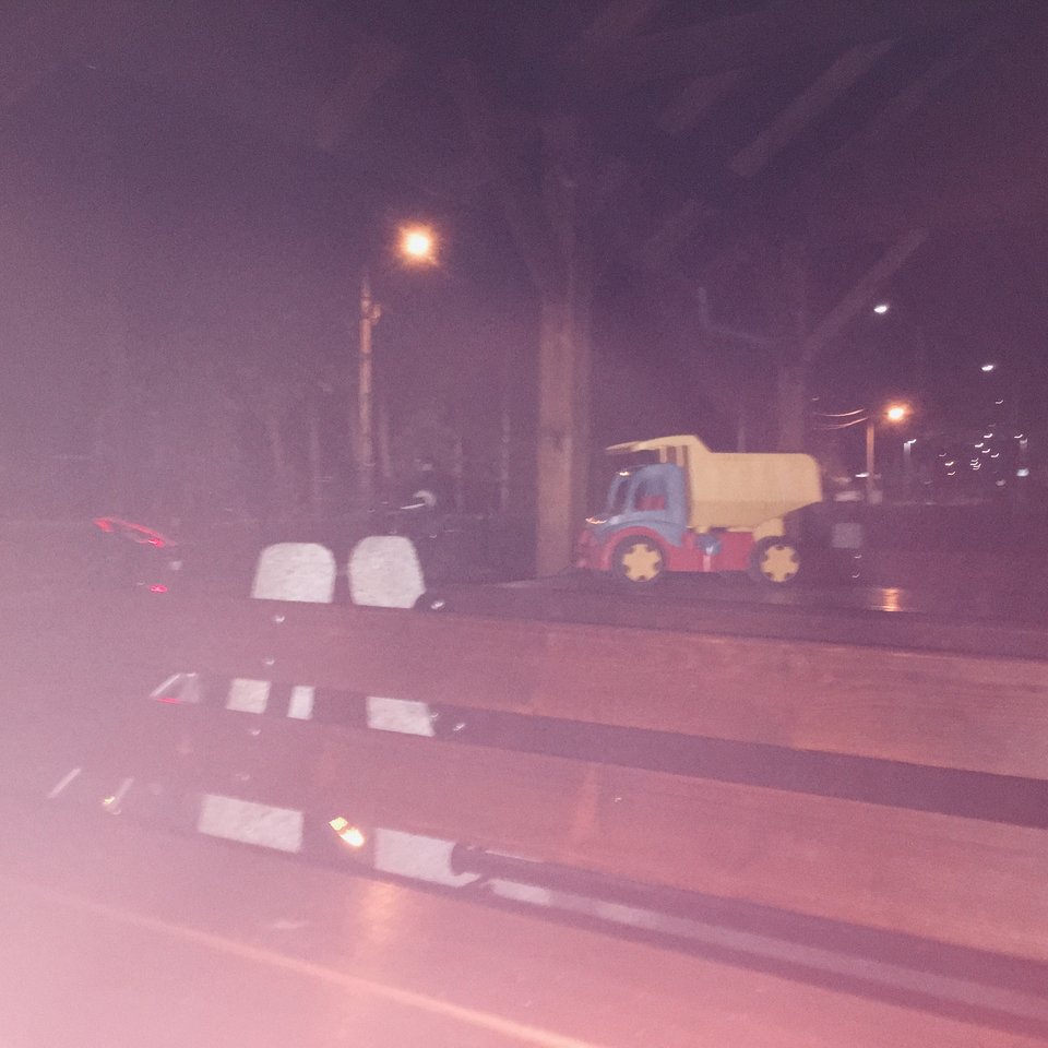 W czasie dnia bawią się tam dzieciory :D - Szef299