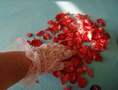 Płatki różane do łóżka albo do wanny