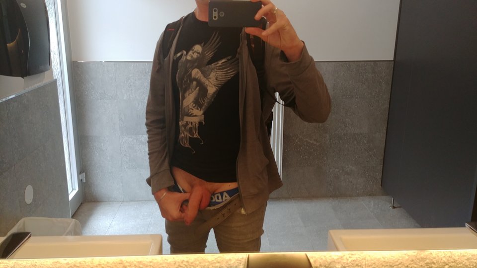 20190813_134404.jpg - NudystMaleLove