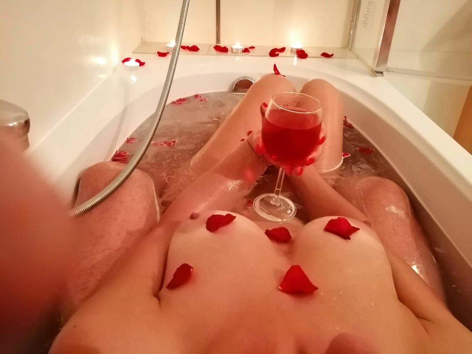 received_370194143678996.jpeg - Razem8583