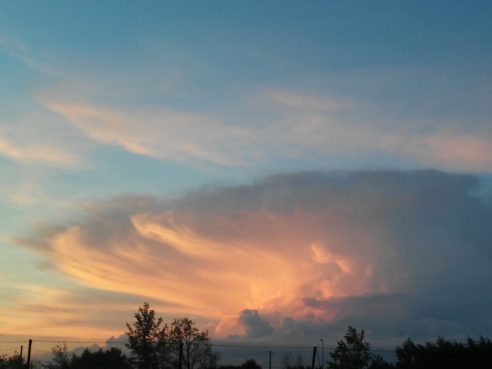 20160511_201000_HDR.jpg - ONNI2019