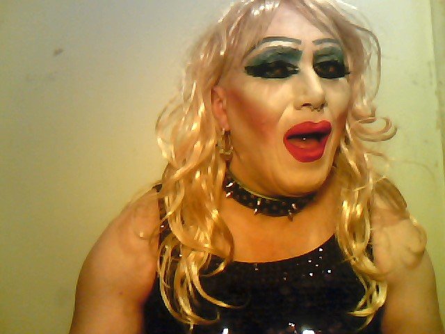 Mocna szminka suki dla soczystego kutasa💋 - szmineczkatrans