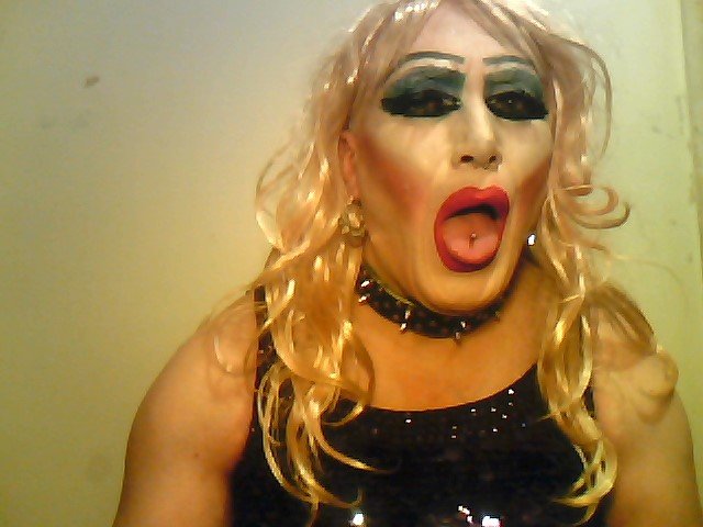 Bardzo tak lubię otwierać usta dla kutasa do foto💋. - szmineczkatrans