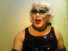 Sex w ustach z kolczykiem w języku do kamery💋