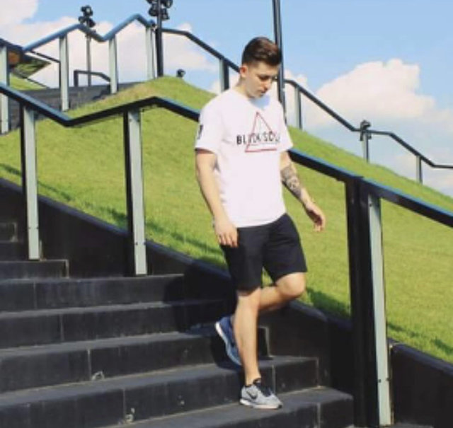 548960A2-9D6B-462E-8A0F-AFBFE8F08964.jpeg - Next544